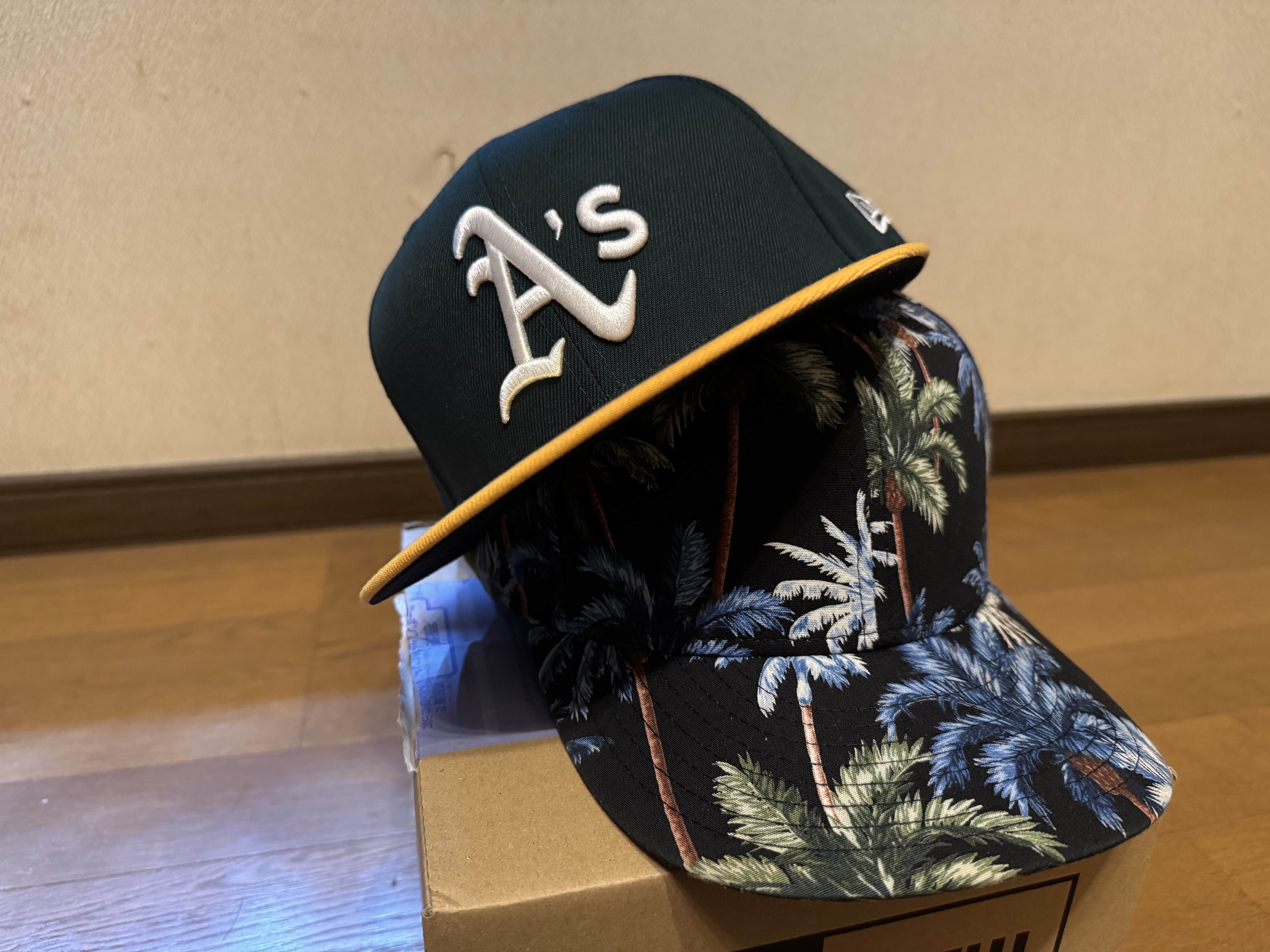 チョッパー乗りに似合うニューエラキャップのオークランド・アスレチックスモデル。緑と黄色のカラーリングが特徴。