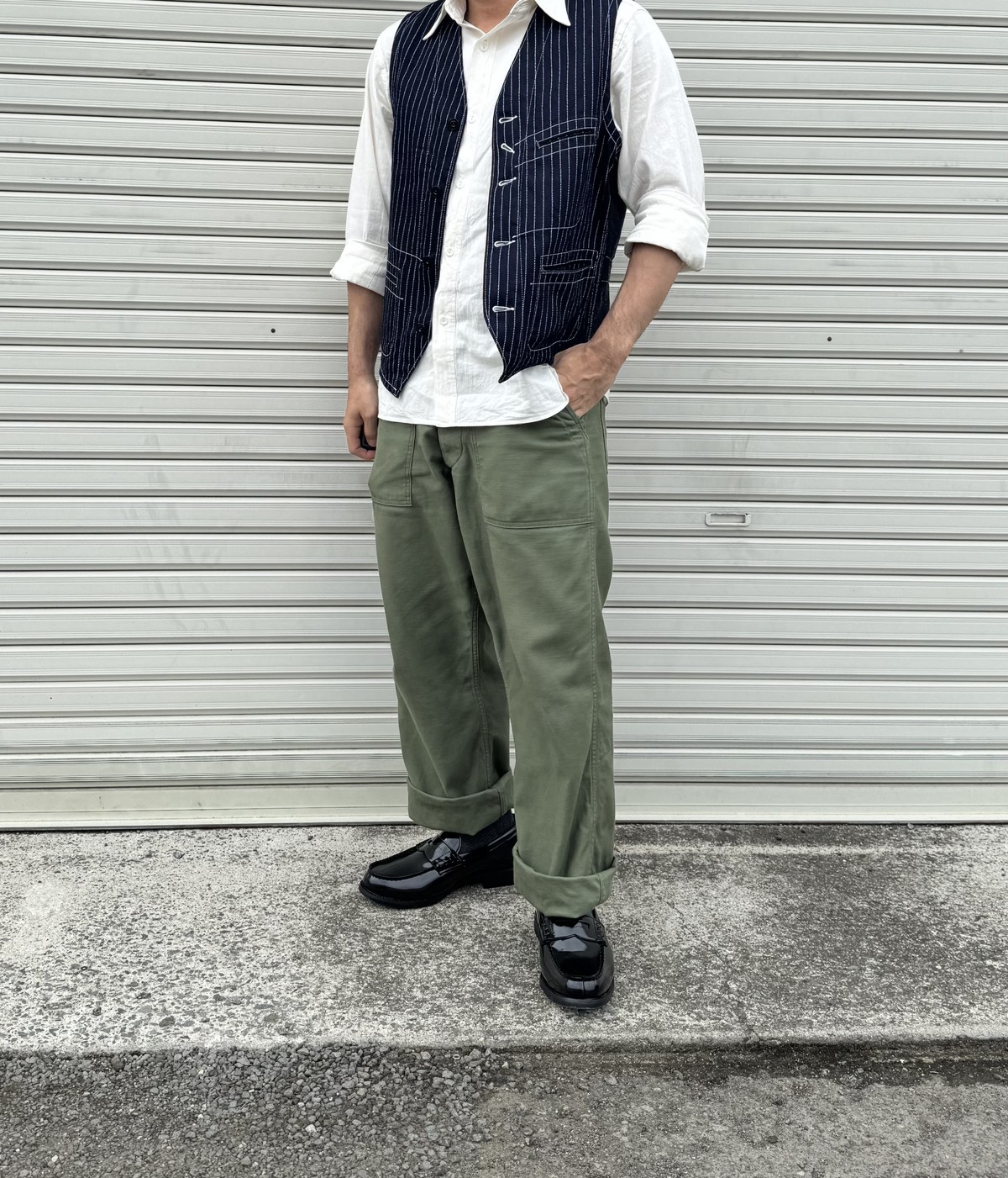 170cm70kgがバズリクソンズBR25996のLサイズを着用したシルエット